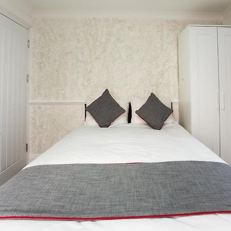 Oyo Brunel Hotel Uxbridge Ngoại thất bức ảnh