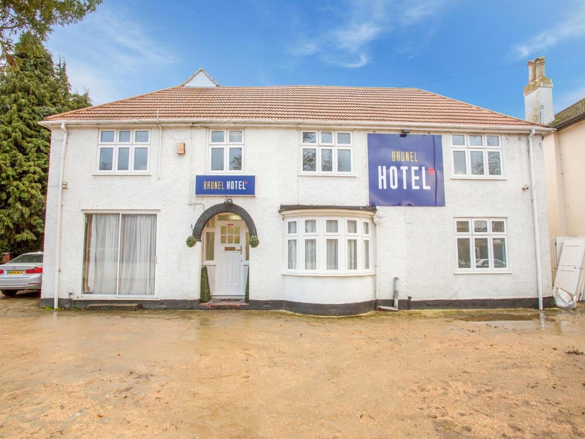 Oyo Brunel Hotel Uxbridge Ngoại thất bức ảnh