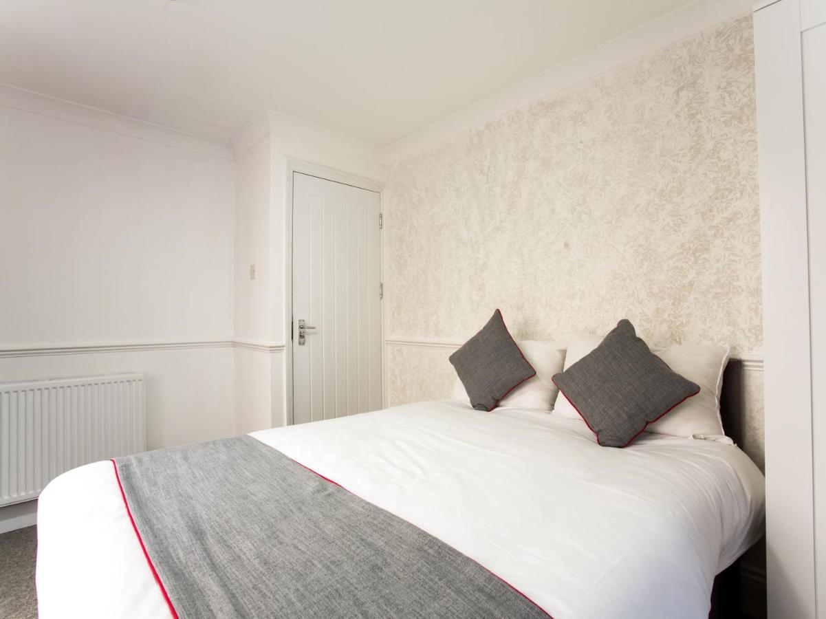 Oyo Brunel Hotel Uxbridge Ngoại thất bức ảnh