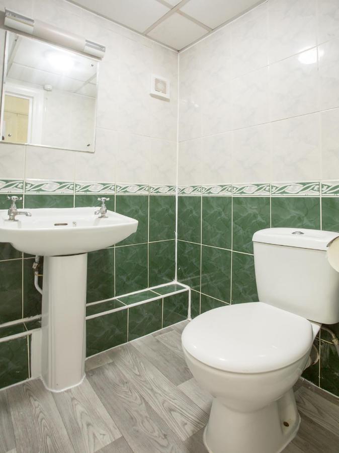Oyo Brunel Hotel Uxbridge Ngoại thất bức ảnh