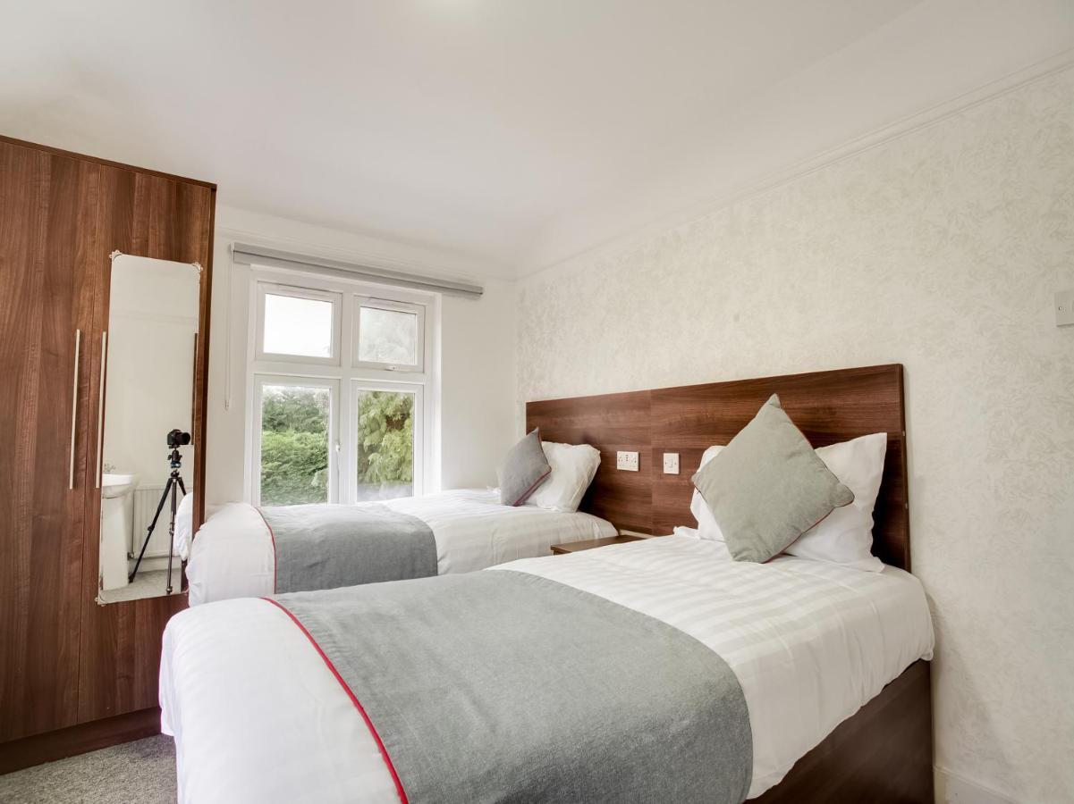 Oyo Brunel Hotel Uxbridge Ngoại thất bức ảnh