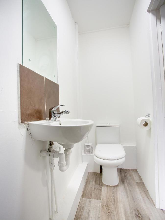 Oyo Brunel Hotel Uxbridge Ngoại thất bức ảnh