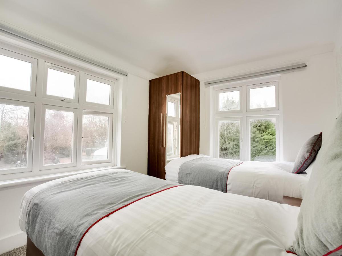 Oyo Brunel Hotel Uxbridge Ngoại thất bức ảnh